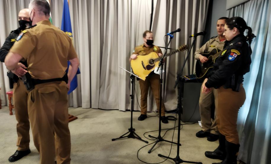 Arquidiocese de Curitiba reforça parceria com a PM e disponibiliza assistência religiosa para policiais militares