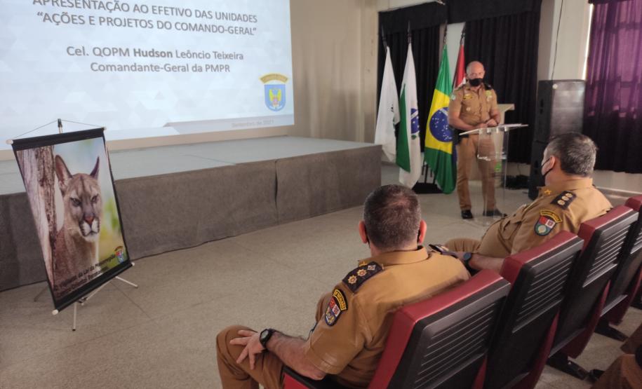 Nos Campos Gerais, Comandante-Geral fala com o efetivo e aproxima Corporação dos municípios