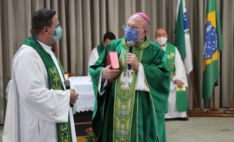 Arquidiocese de Curitiba reforça parceria com a PM e disponibiliza assistência religiosa para policiais militares