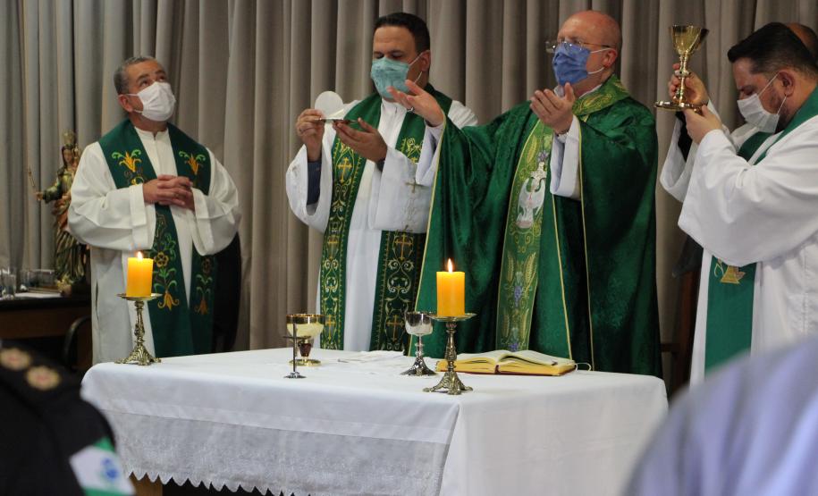 Arquidiocese de Curitiba reforça parceria com a PM e disponibiliza assistência religiosa para policiais militares