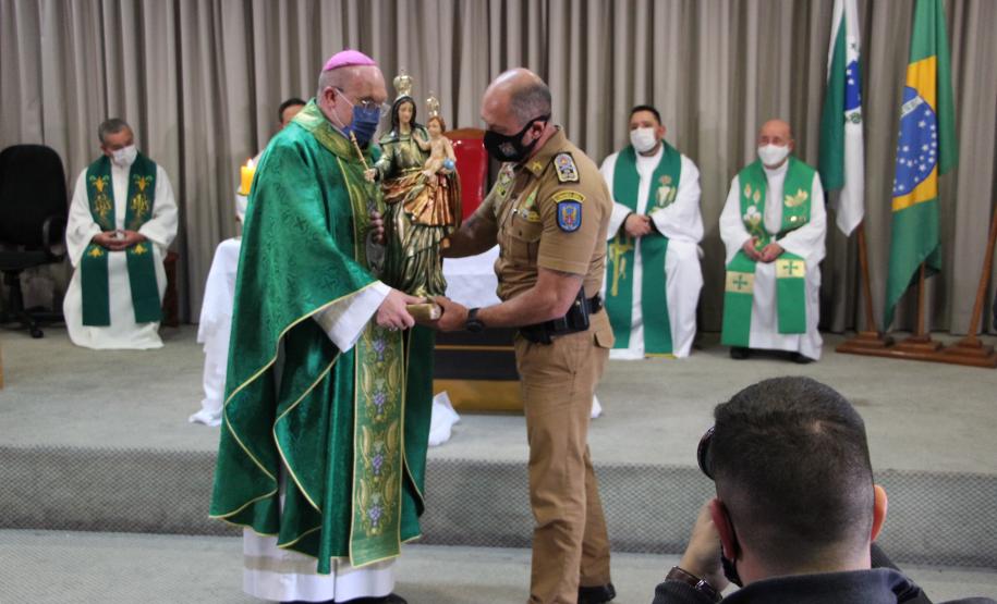 Arquidiocese de Curitiba reforça parceria com a PM e disponibiliza assistência religiosa para policiais militares