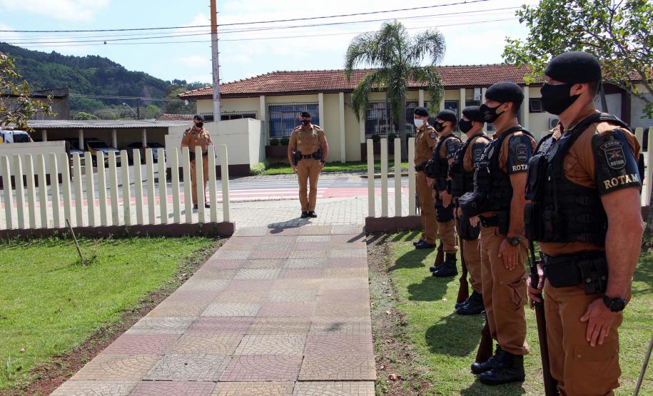 Comandante-Geral da PM visita unidade em Irati (PR)