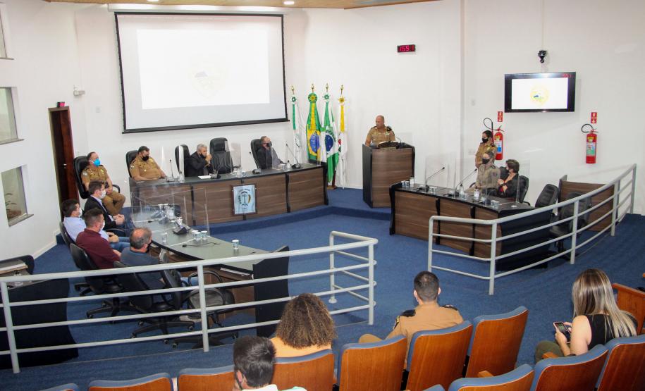 Reunião do Comando-Geral da PM com prefeitos da região de Irati reforça integração