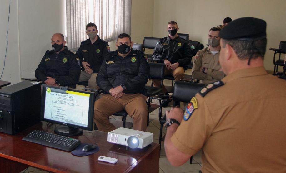Em União da Vitória, Comandante-Geral conversa com praças e oficiais e recebe prefeitos no 27° Batalhão