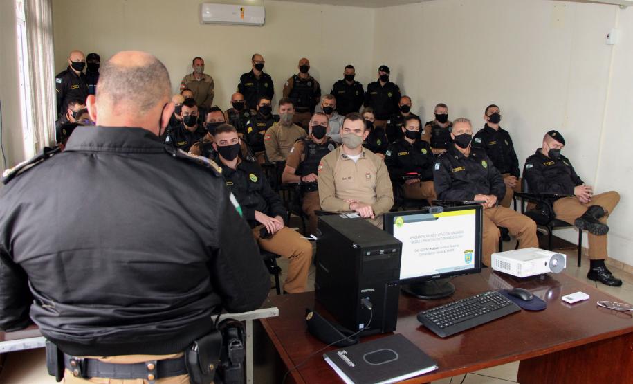 Em União da Vitória, Comandante-Geral conversa com praças e oficiais e recebe prefeitos no 27° Batalhão