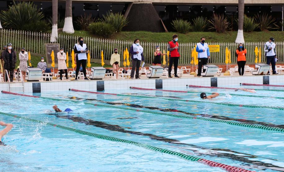 Candidatos ao concurso de novos soldados bombeiros militares fazem o Teste de Habilidade Específica (THE) em todo o estado