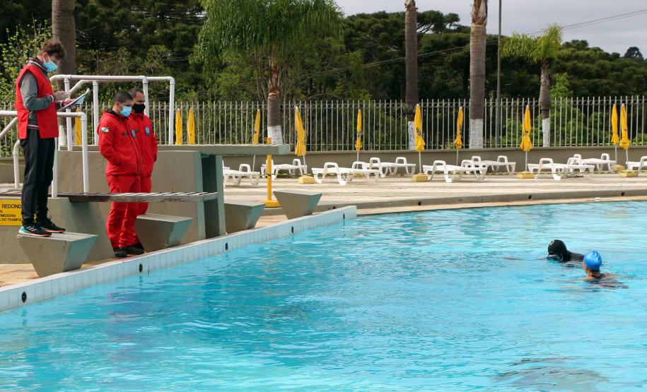 Candidatos ao concurso de novos soldados bombeiros militares fazem o Teste de Habilidade Específica (THE) em todo o estado