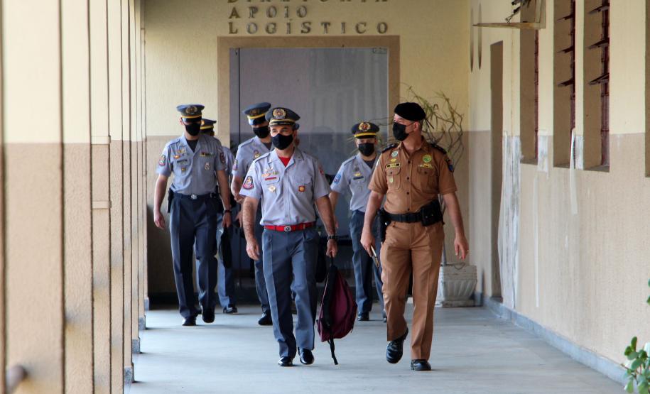 Polícia Militar do Paraná recebe comitiva do Curso de Aperfeiçoamento de Oficiais (CAO) da Polícia Militar de São Paulo (PMESP)