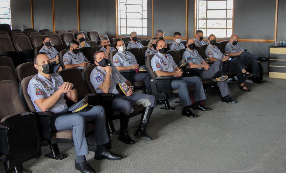 Polícia Militar do Paraná recebe comitiva do Curso de Aperfeiçoamento de Oficiais (CAO) da Polícia Militar de São Paulo (PMESP)