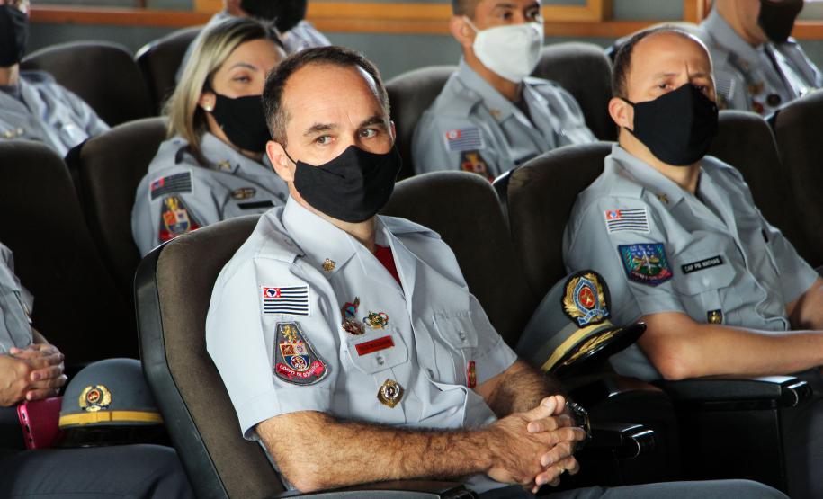 Polícia Militar do Paraná recebe comitiva do Curso de Aperfeiçoamento de Oficiais (CAO) da Polícia Militar de São Paulo (PMESP)