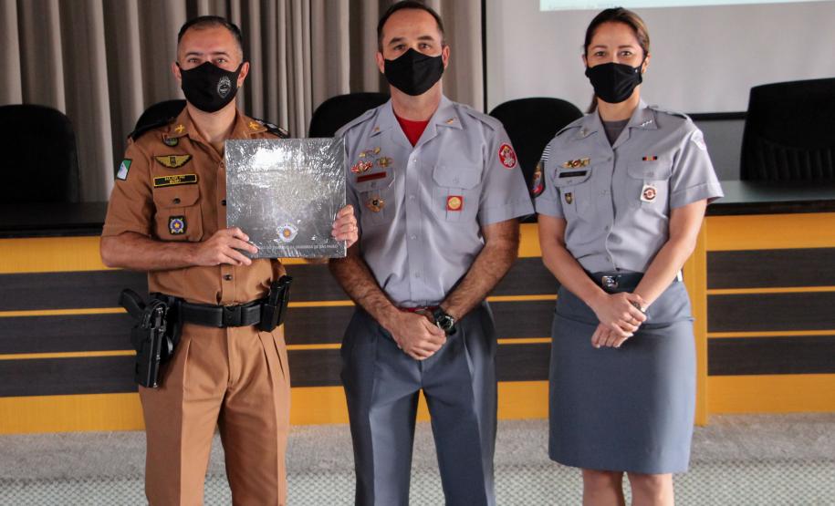 Polícia Militar do Paraná recebe comitiva do Curso de Aperfeiçoamento de Oficiais (CAO) da Polícia Militar de São Paulo (PMESP)
