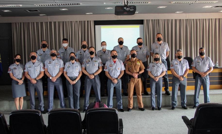 Polícia Militar do Paraná recebe comitiva do Curso de Aperfeiçoamento de Oficiais (CAO) da Polícia Militar de São Paulo (PMESP)