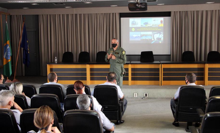 Polícia Militar do Paraná recebe comitiva do Curso de Aperfeiçoamento de Oficiais (CAO) da Polícia Militar de São Paulo (PMESP)