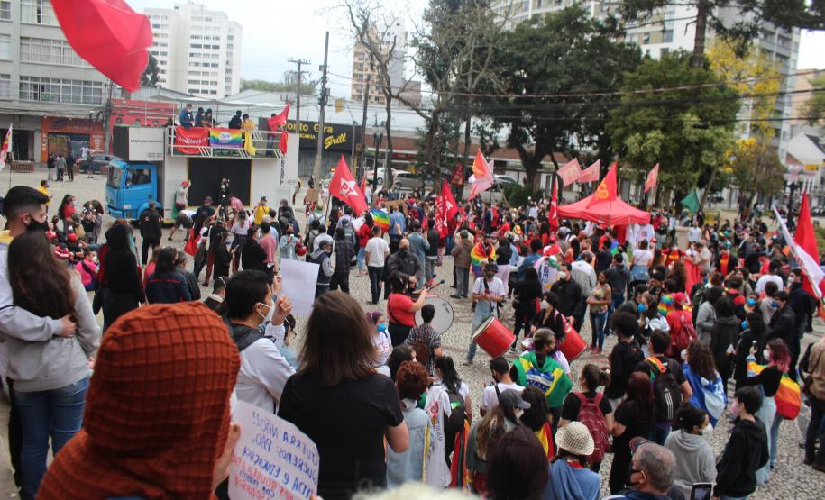 ATÉ 18H – Polícia Militar acompanha atos públicos no Paraná e garante tranquilidade durante o dia