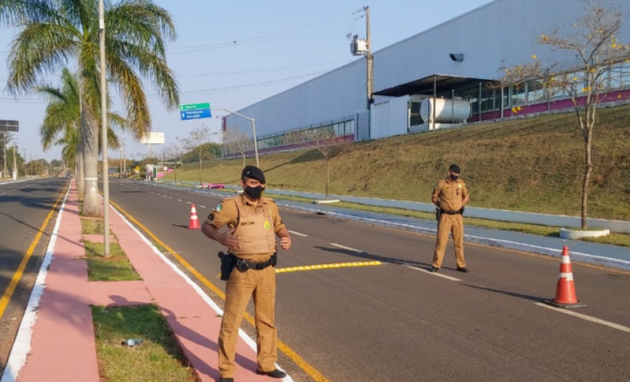 PM concentra reforços para reprimir ataques coordenados contra bancos e unidades policiais no Noroeste do estado