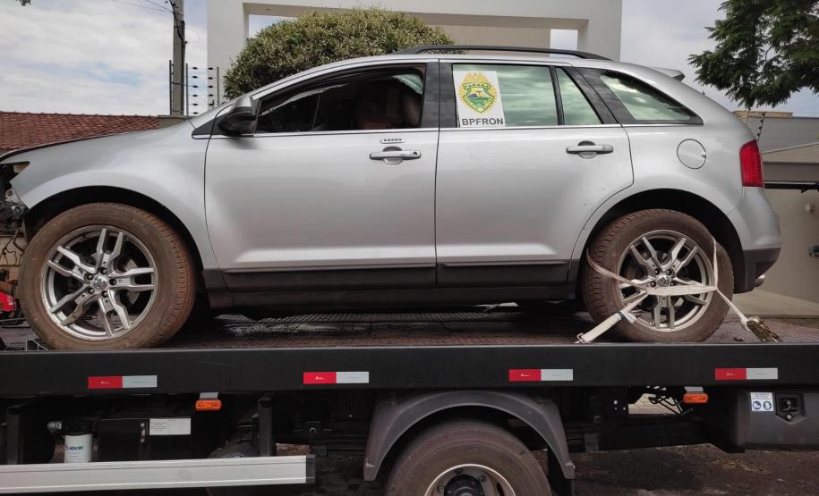 Carros são apreendidos pelo BPFRON com 2,5 mil pacotes de cigarros contrabandeados em Mariluz (PR)