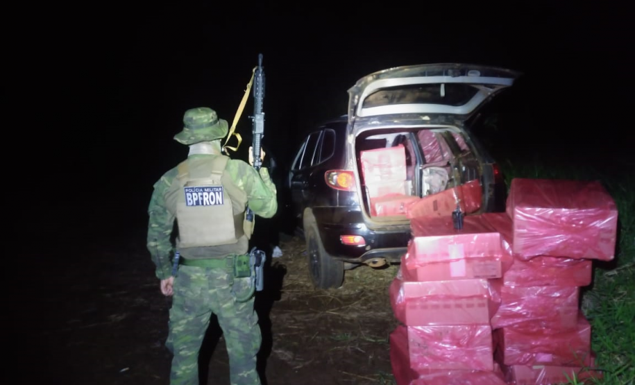 Durante Operação Hórus, PM e PF apreendem cerca de R$ 400 mil em cigarros contrabandeados, em Guaíra (PR)