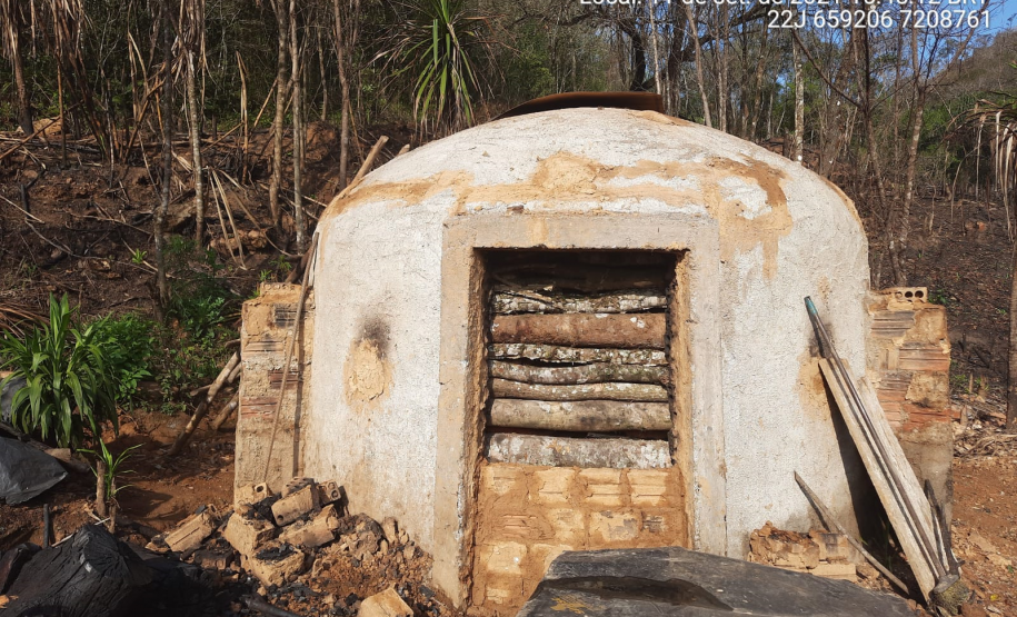 Armas para caça, animais abatidos e carvoaria ilegal são localizados pela Polícia Ambiental no Interior e na RMC