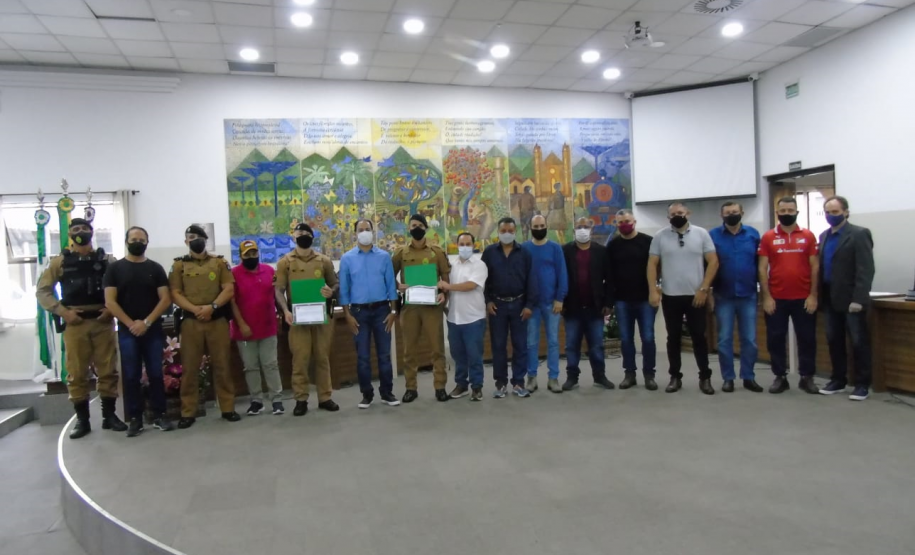 Policiais do BPGd recebem Moção de Aplausos da Câmara Municipal de Piraquara (RMC)