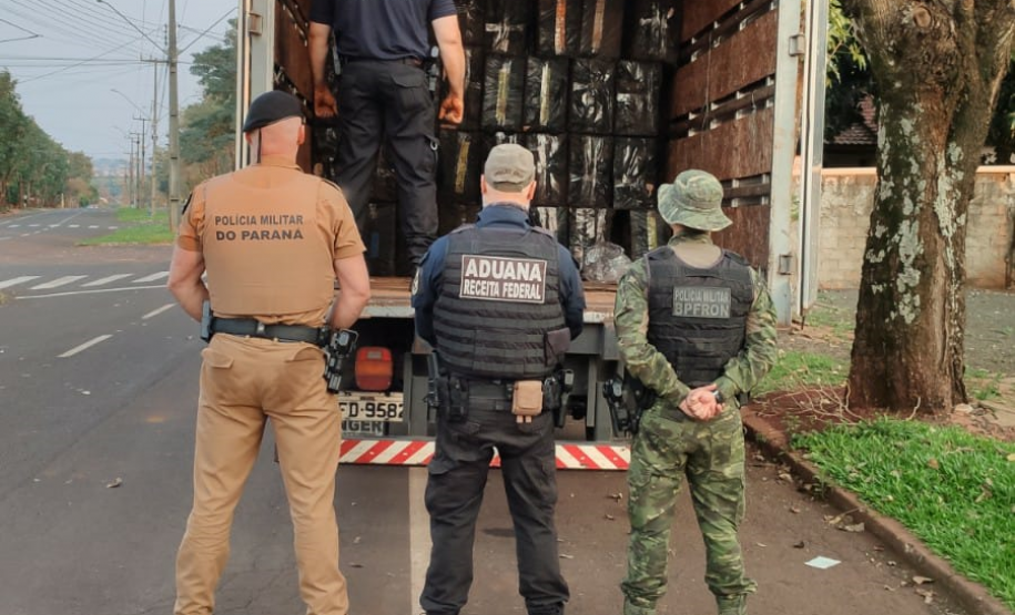 BPFron apreende 9,5 mil pacotes de cigarros em Itaipulândia (PR) durante a operação Fronteiras e Divisas Integradas