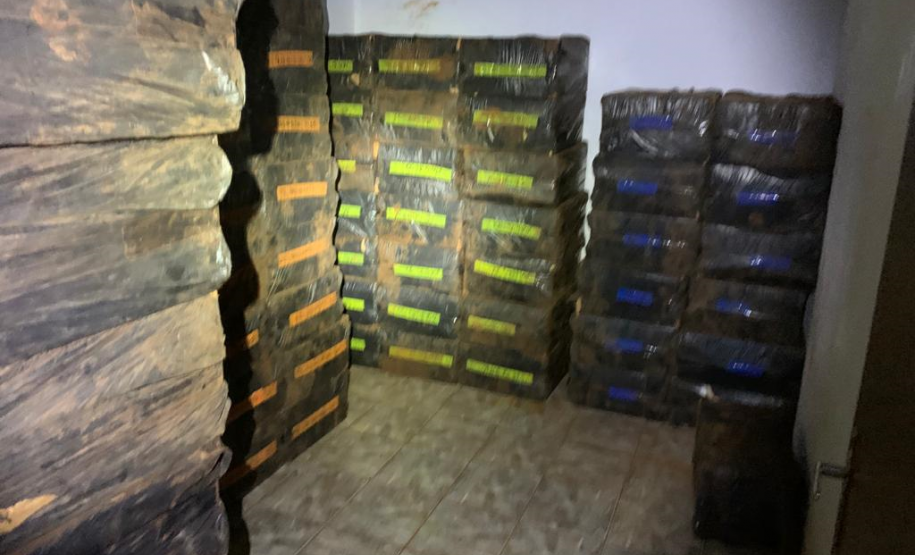 BPFron apreende 9,5 mil pacotes de cigarros em Itaipulândia (PR) durante a operação Fronteiras e Divisas Integradas