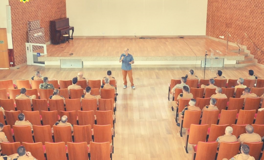 Prevenção e manejo do comportamento suicida é tema de palestra para policiais militares no Noroeste do estado