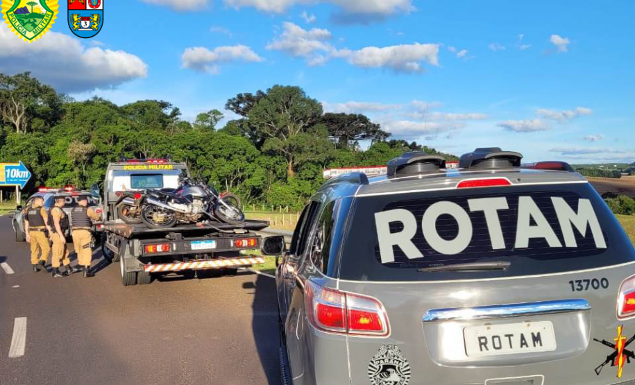 PM apreende oito motocicletas que trafegavam de maneira perigosa na PR 493, em Pato Branco, no Sudoeste paranaense