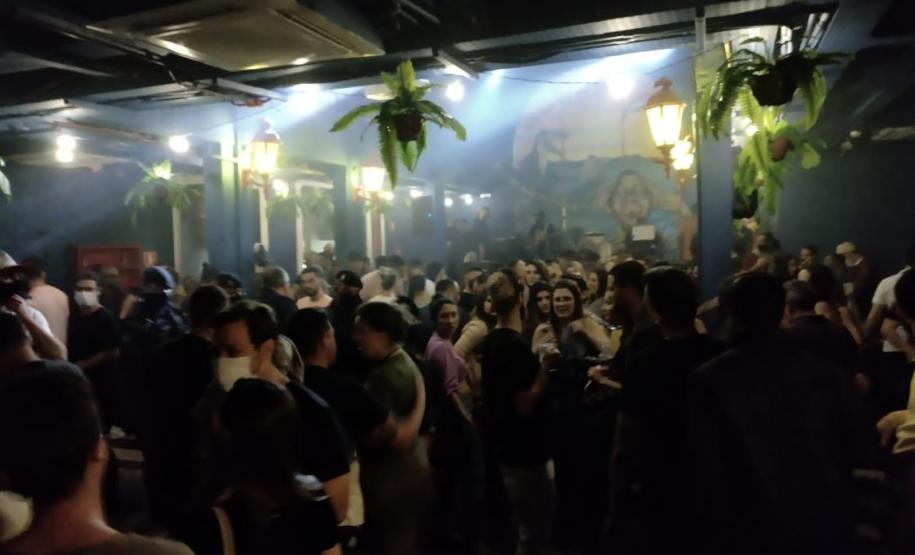 Fiscalização aplica quase R$ 600 mil em multas a estabelecimento de Curitiba