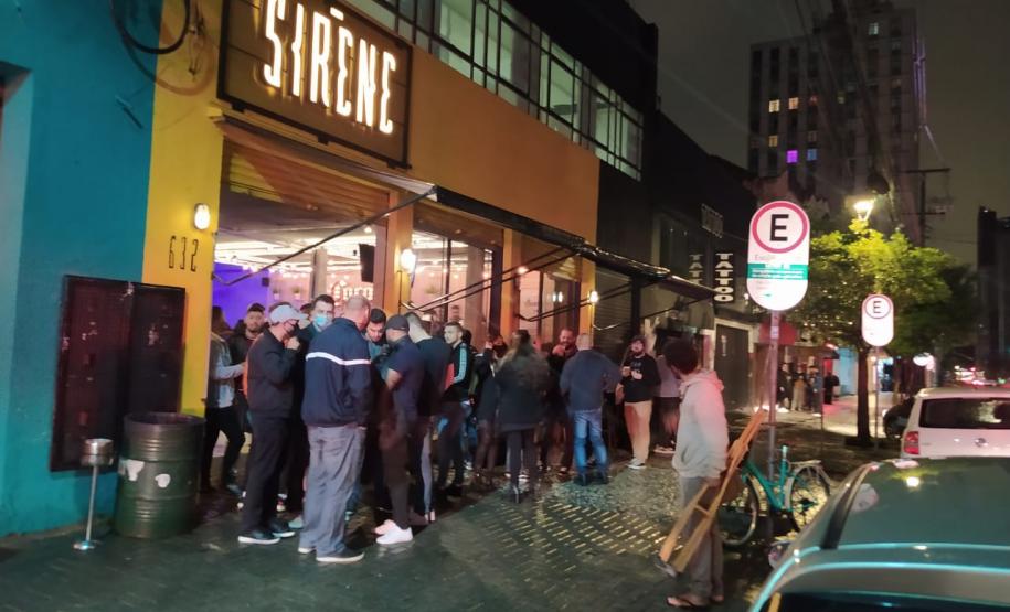 Fiscalização aplica quase R$ 600 mil em multas a estabelecimento de Curitiba