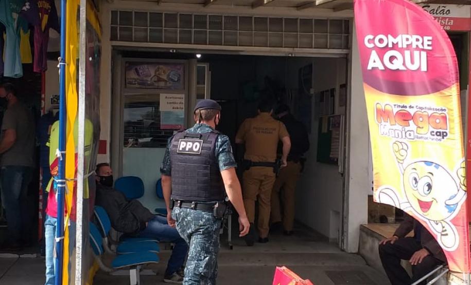 Fiscalizações da AIFU resultam na apreensão de nove máquinas caça-níquel e de jogo do bicho em Curitiba