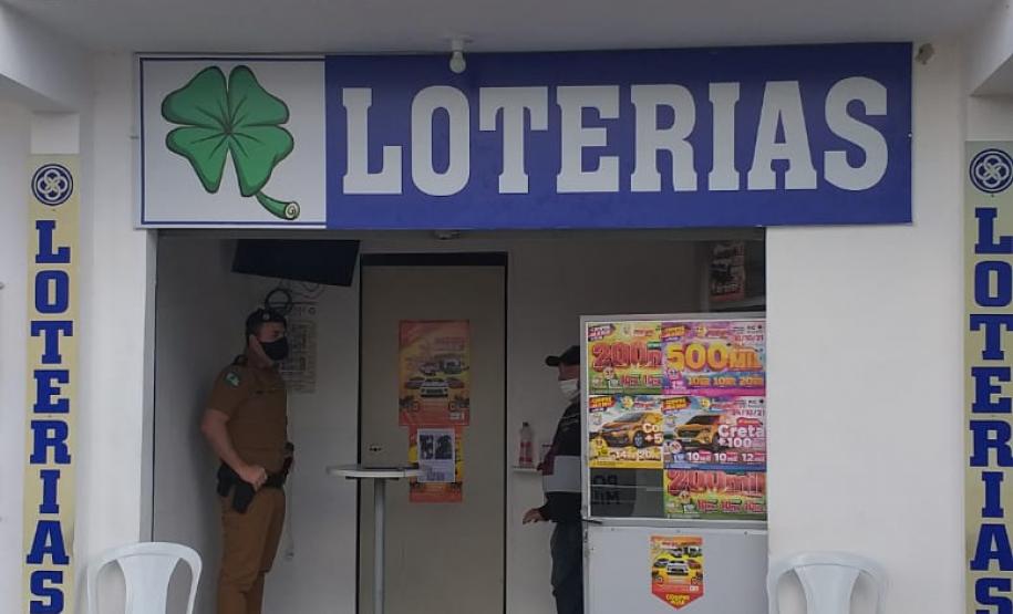 Fiscalizações da AIFU resultam na apreensão de nove máquinas caça-níquel e de jogo do bicho em Curitiba