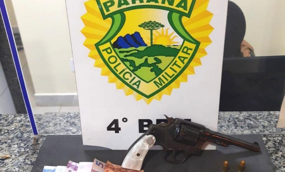 No Noroeste do estado, PM apreende 2,5 mil pacotes de cigarros contrabandeados, arma de fogo e um carro