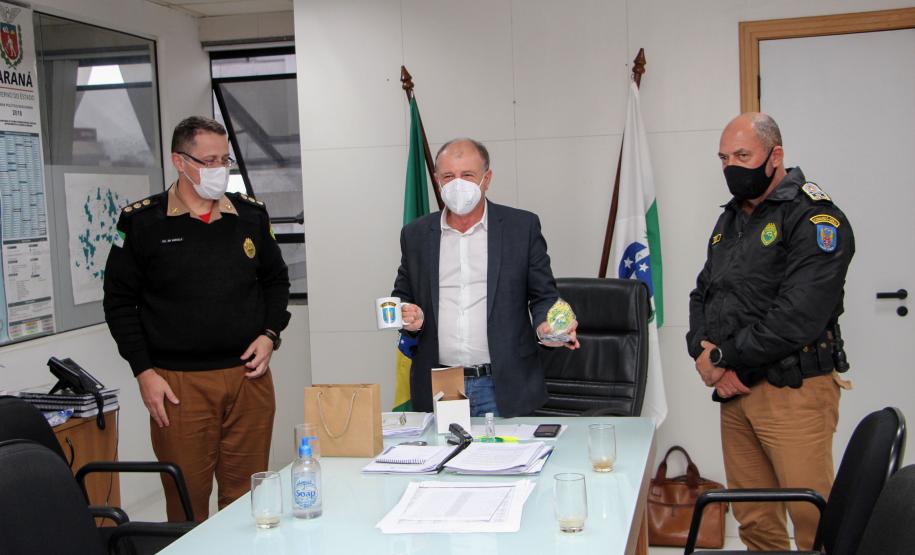 Secretário de Desenvolvimento Urbano e Obras Públicas recebe Alto-Comando da PMPR para reunião de trabalho