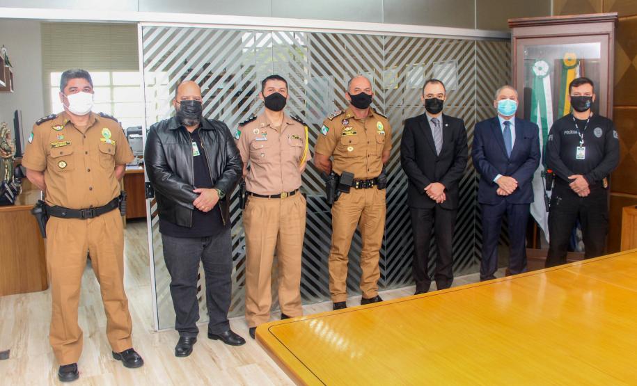 Comandante-Geral da PM recebe comitiva da Justiça Eleitoral em Curitiba