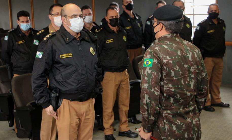 Comando da Artilharia Divisionária da 5ª Divisão de Exército faz visita de inspeção ao Quartel do Comando-Geral da PM