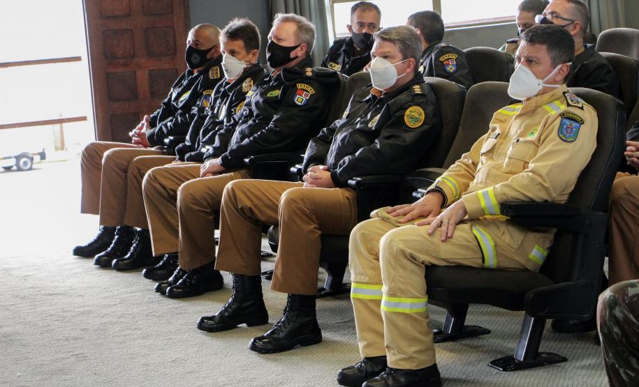 Comando da Artilharia Divisionária da 5ª Divisão de Exército faz visita de inspeção ao Quartel do Comando-Geral da PM