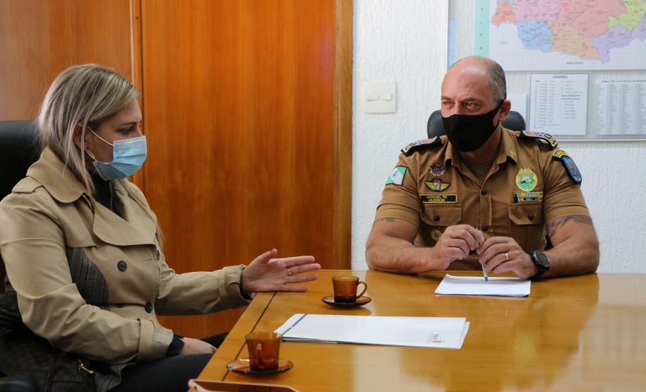 Comandante-Geral da PM recebe prefeita de Clevelândia em Curitiba