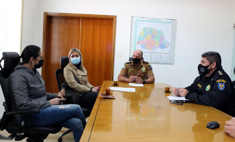 Comandante-Geral da PM recebe prefeita de Clevelândia em Curitiba