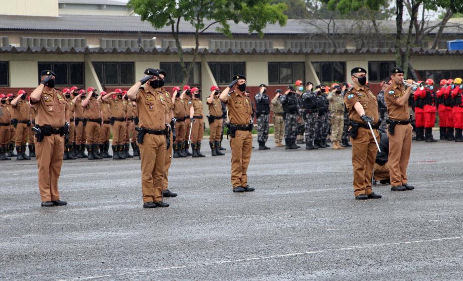 Polícia Militar cultua Dia do Veterano e inaugura espaço no Quartel do Comando-Geral, em Curitiba