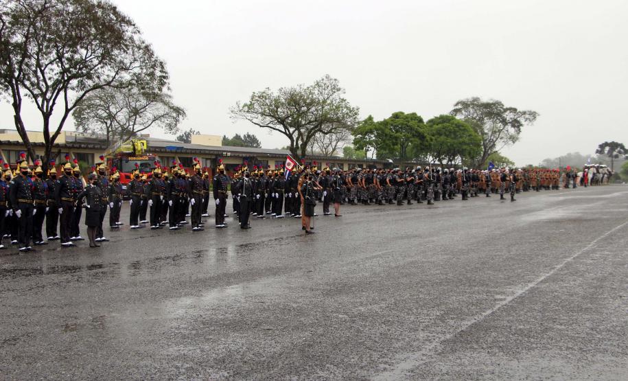 Polícia Militar cultua Dia do Veterano e inaugura espaço no Quartel do Comando-Geral, em Curitiba