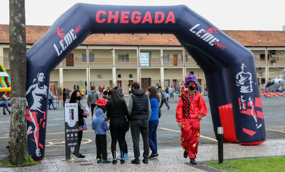 Comemoração de Dia das Crianças abre o Quartel do Comando-Geral para a comunidade em Curitiba