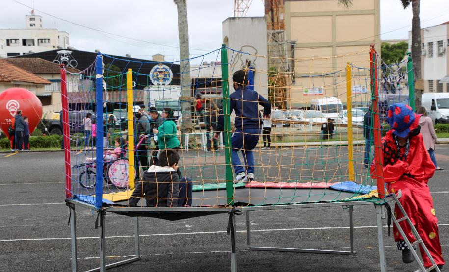 Comemoração de Dia das Crianças abre o Quartel do Comando-Geral para a comunidade em Curitiba