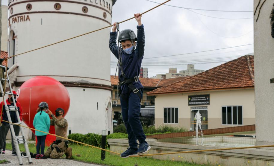 Comemoração de Dia das Crianças abre o Quartel do Comando-Geral para a comunidade em Curitiba