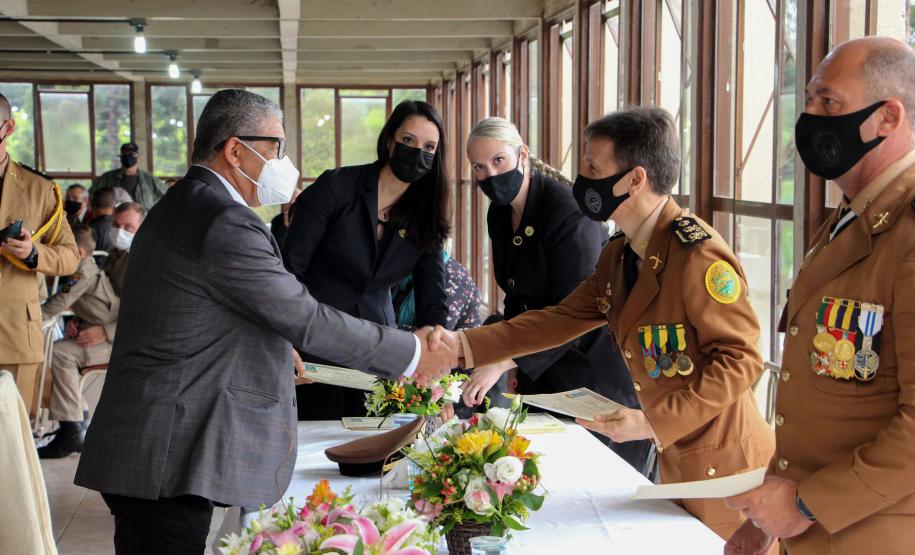 Polícia Militar cultua Dia do Veterano e inaugura espaço no Quartel do Comando-Geral, em Curitiba