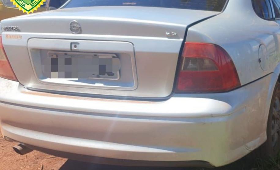 Caminhão com R$ 625 mil em cigarros contrabandeados é apreendido pela PM em Figueiras do Oeste (PR)