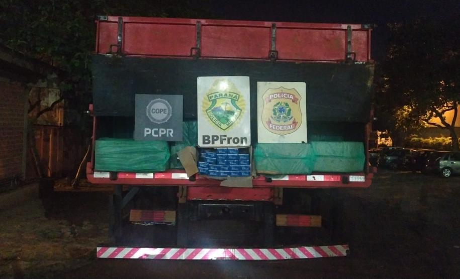 Durante operação integrada, policiais da fronteira apreendem mais de R$ 600 mil em cigarros contrabandeados no Oeste do Paraná