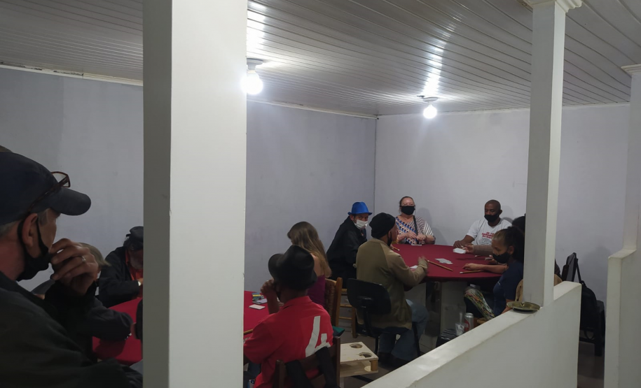 Cigarros contrabandeados e máquinas de jogos de azar são apreendidos pela AIFU em Curitiba