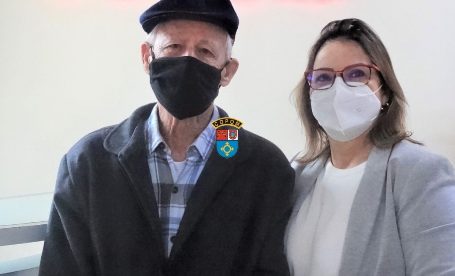 Centro de Operações Policiais Militares (COPOM) recebe visita de subtenente que está há 36 anos na Reserva Remunerada