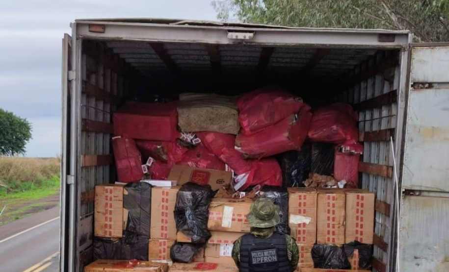 Mais de R$ 5 milhões em cigarros contrabandeados são apreendidos pelo BPFRON em Francisco Alves (PR)