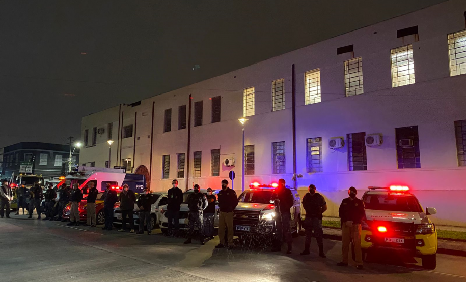 Fiscalização fecha sete estabelecimentos e aplica R$ 495,5 mil em multas em Curitiba